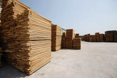 疫情沖擊下的木材供需困局 國(guó)內(nèi)需求旺盛與進(jìn)口受阻的挑戰(zhàn)